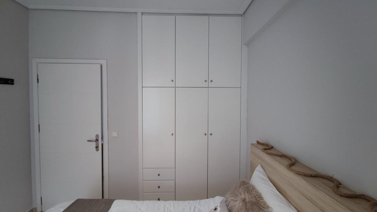Rock & Roll 2 - Modern Apartment In Trikala Exterior foto